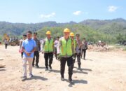 Kapolres Sumbawa Barat Lakukan Peletakan Batu Pertama, Tandai Mulainya Pembangunan Polsek Brang Ene