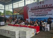 DIRKRIMSUS POLDA KEPRI HADIRI KEGIATAN KONFERENSI PERS PENYELUDUPAN BENIH BENING LOBSTER SEBANYAK 237.305 BENIH BENING LOBSTER SENILAI 23,6 MILIAR RUPIAH